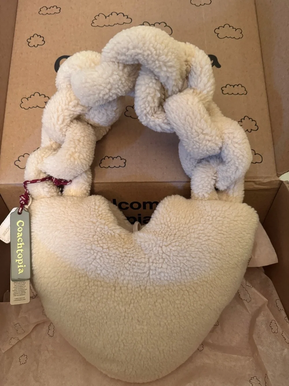 🤎Coach NWT‎ Ivory Limited Edition Coachtopia Fuzzy Heart Bag in Sherpa